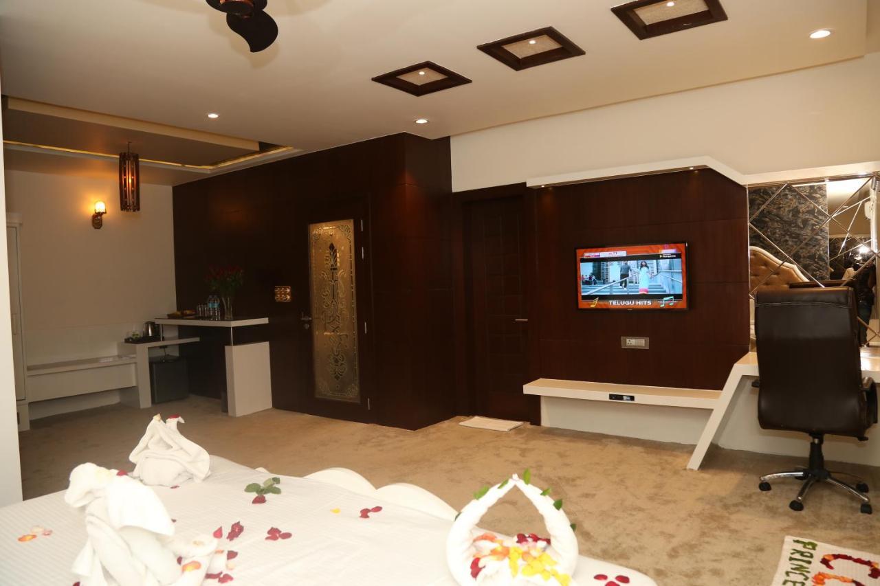 Hotel Prince Viraj Jabalpur Exterior photo